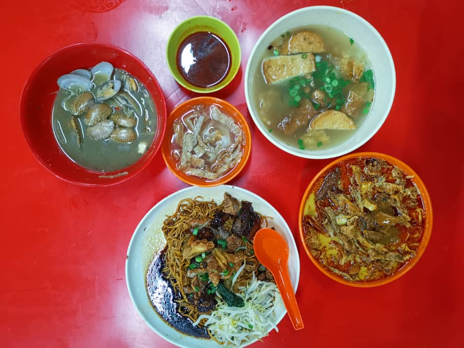Serdang Midnight Curry Mee Stall • Kampung Baru Seri Kembangan 11